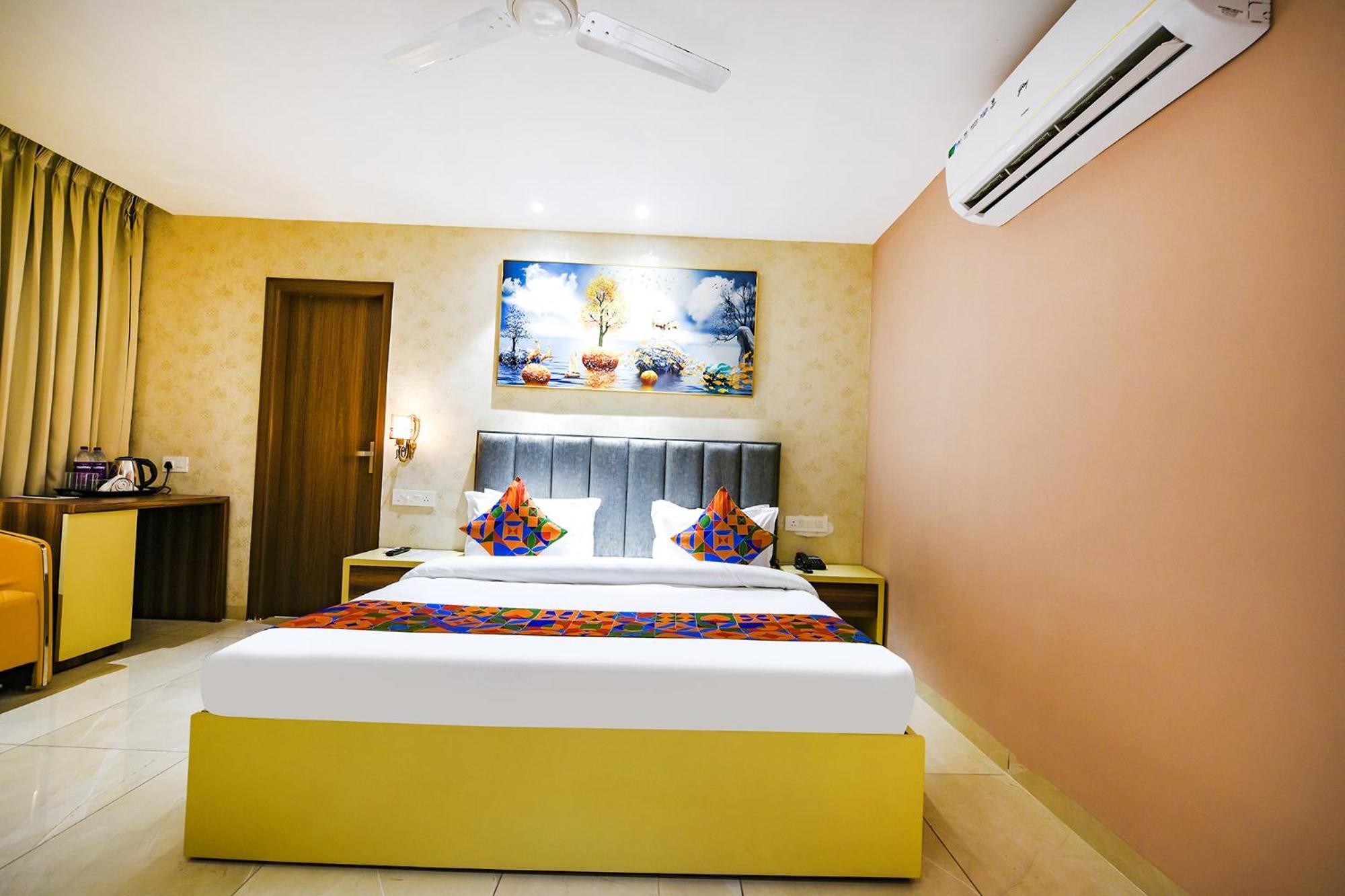 Fabhotel Supreme Suites Ludhiana Eksteriør billede