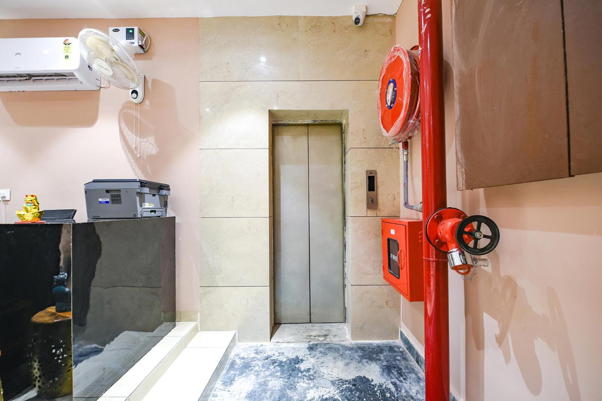 Fabhotel Supreme Suites Ludhiana Eksteriør billede