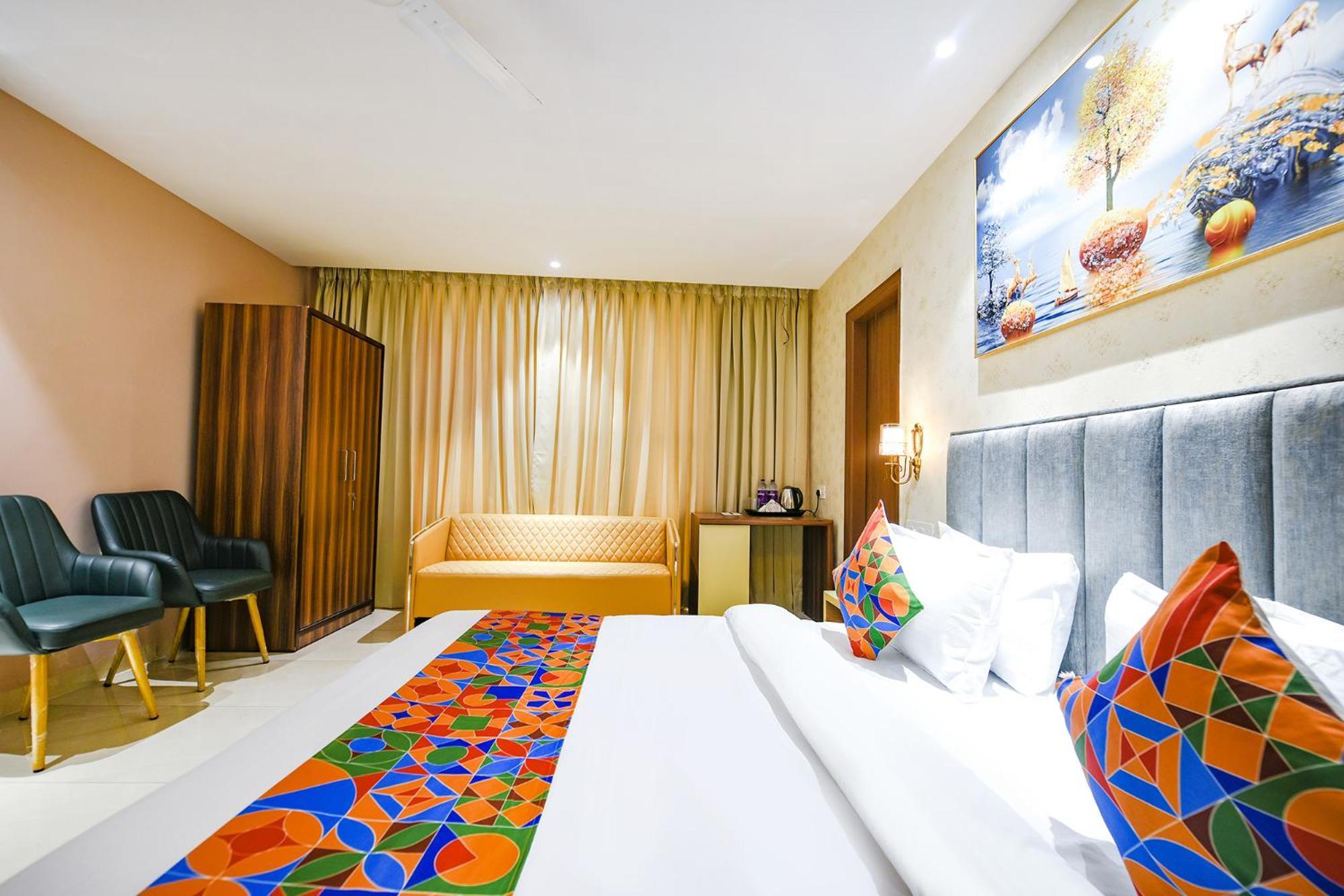 Fabhotel Supreme Suites Ludhiana Eksteriør billede
