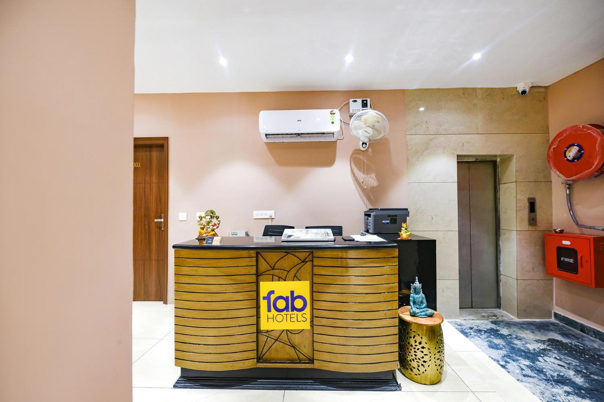 Fabhotel Supreme Suites Ludhiana Eksteriør billede