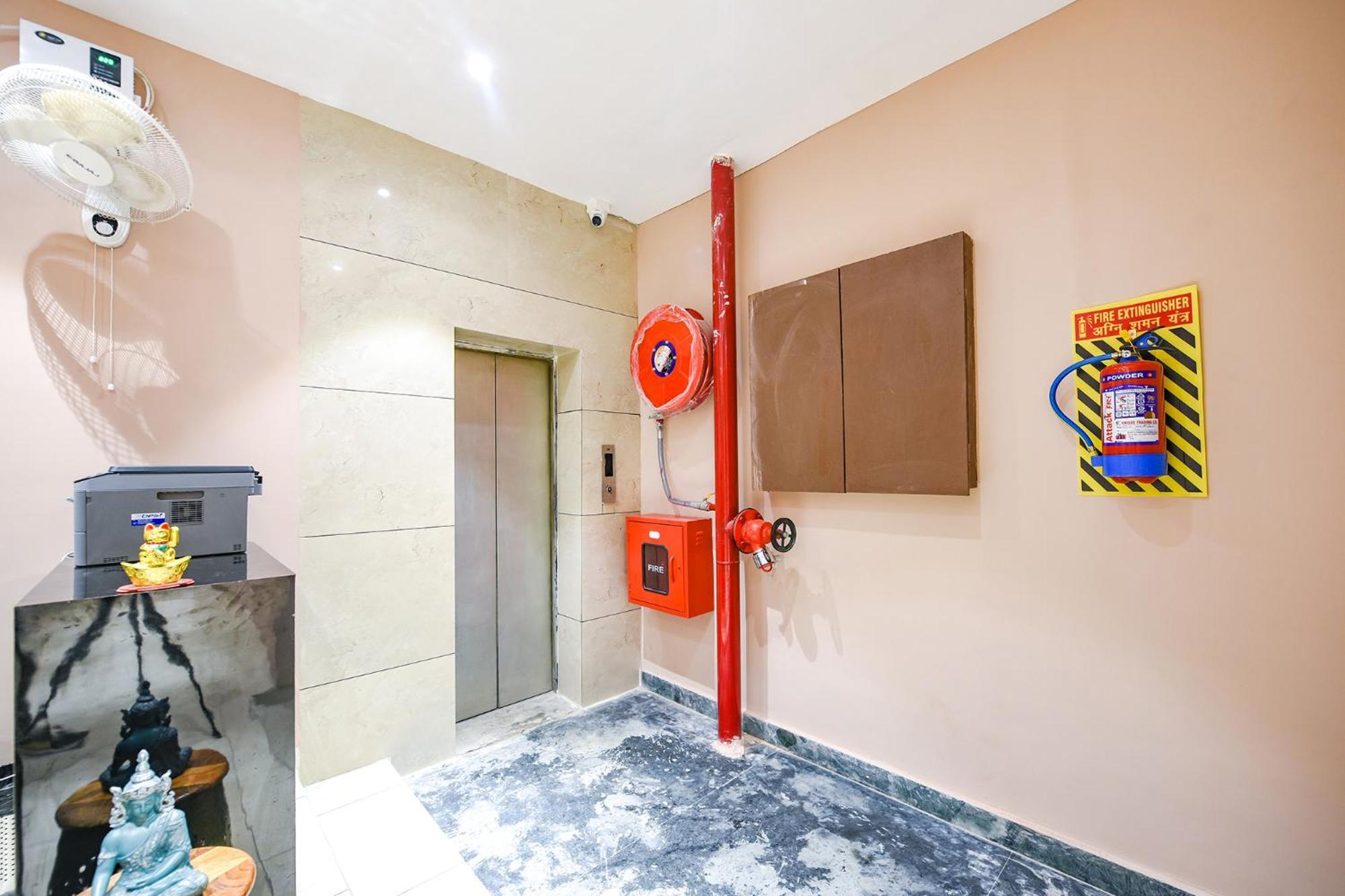 Fabhotel Supreme Suites Ludhiana Eksteriør billede