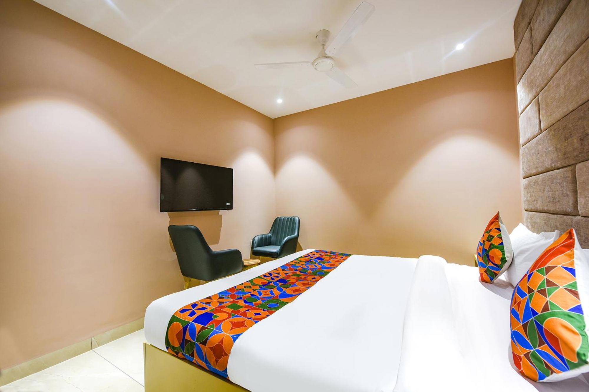 Fabhotel Supreme Suites Ludhiana Eksteriør billede